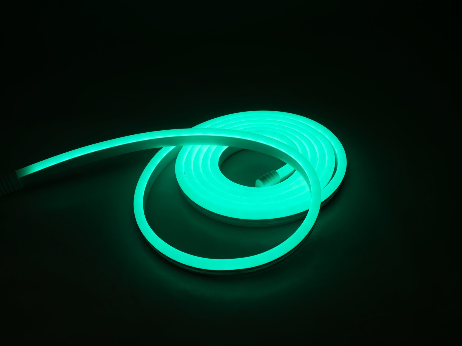 EUROLITE LED Neon Flex 24V RGB 5m mit IR Set EUROLITE LED Neon Flex 24V RGB 5m mit IR Set