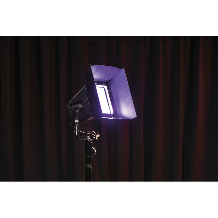 Showtec ACT Flood 100 RGBW 100 W RGBW-Theater Vierfach-LED-Fluter