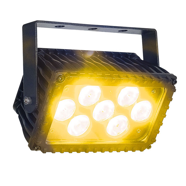 SHOWTEC Cameleon Flood 7/3 RGB 7x 3 W RGB LED Flood SHOWTEC Cameleon Flood 7/3 RGB 7x 3 W RGB LED Flood