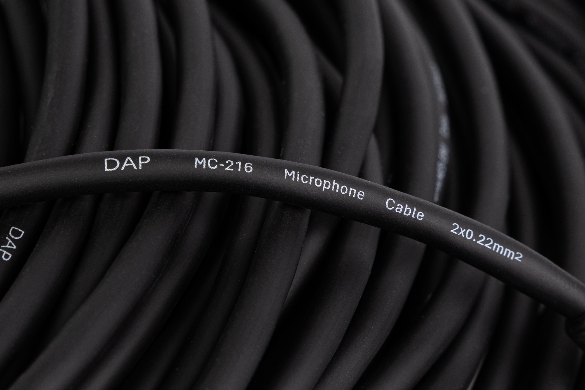 DAP FLN01 - Mic/Line Cable XLR M/F 3P Neutrik NC3-BAG Series 15 m 15 m - versilbert