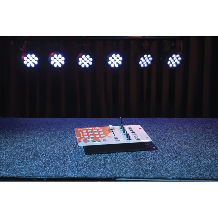 SHOWTEC ColorCue 1 Air Intelligenter, batteriebetriebener LED-Controller mit Wireless DMX, einem Fader und 6 Farben SHOWTEC ColorCue 1 Air Intelligenter, batteriebetriebener LED-Controller mit Wireless DMX, einem Fader und 6 Farben