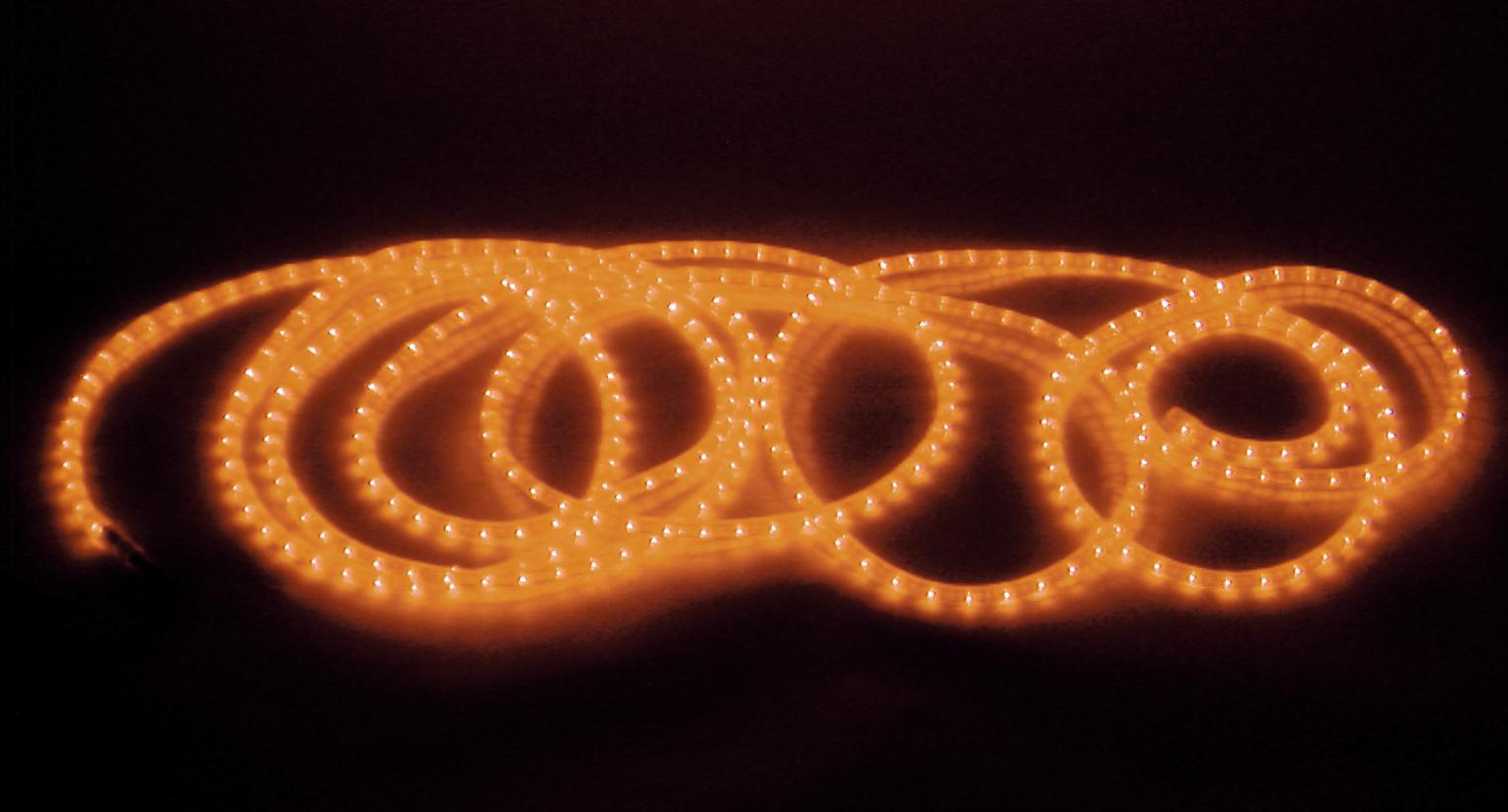EUROLITE RUBBERLIGHT RL1-230V orange 5m EUROLITE RUBBERLIGHT RL1-230V orange 5m