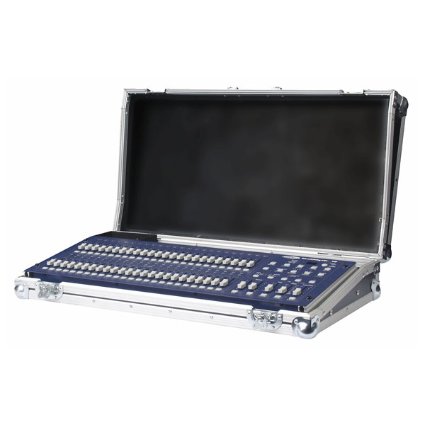 SHOWTEC Case for Showmaster 48 Flightcase SHOWTEC Case for Showmaster 48 Flightcase