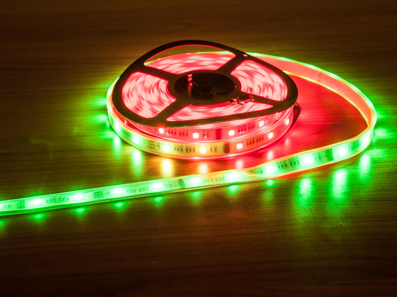 EUROLITE LED IP Pixel Strip 160 5m RGB 12V EUROLITE LED IP Pixel Strip 160 5m RGB 12V