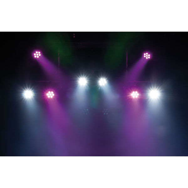SHOWTEC Compact Par 7 Q4 7x 4 W RGBW LED PAR - grau SHOWTEC Compact Par 7 Q4 7x 4 W RGBW LED PAR - grau
