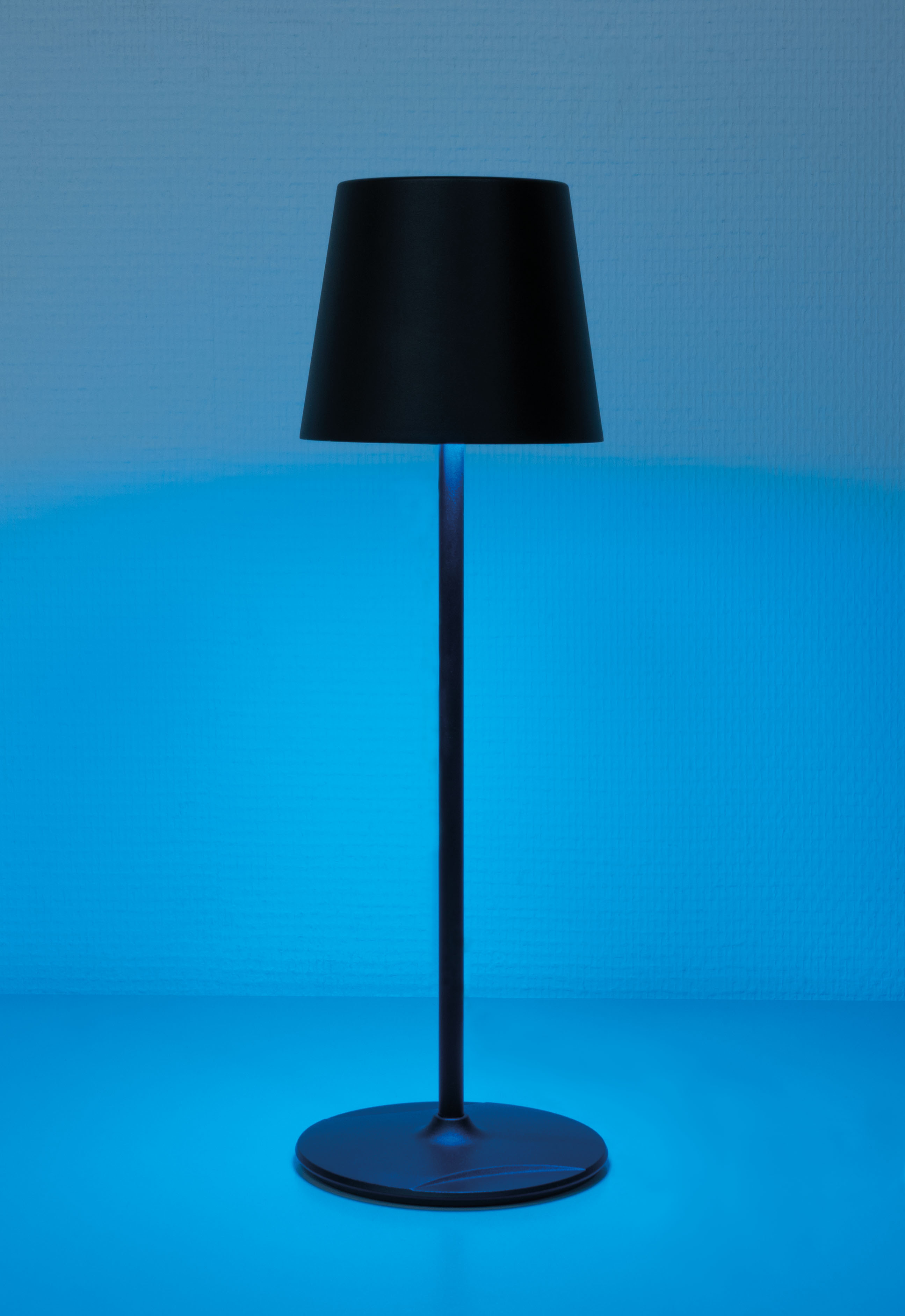 Showtec EventLITE Table-RGBW RGBW IP54 Batterie-LED-Lampe - schwarz