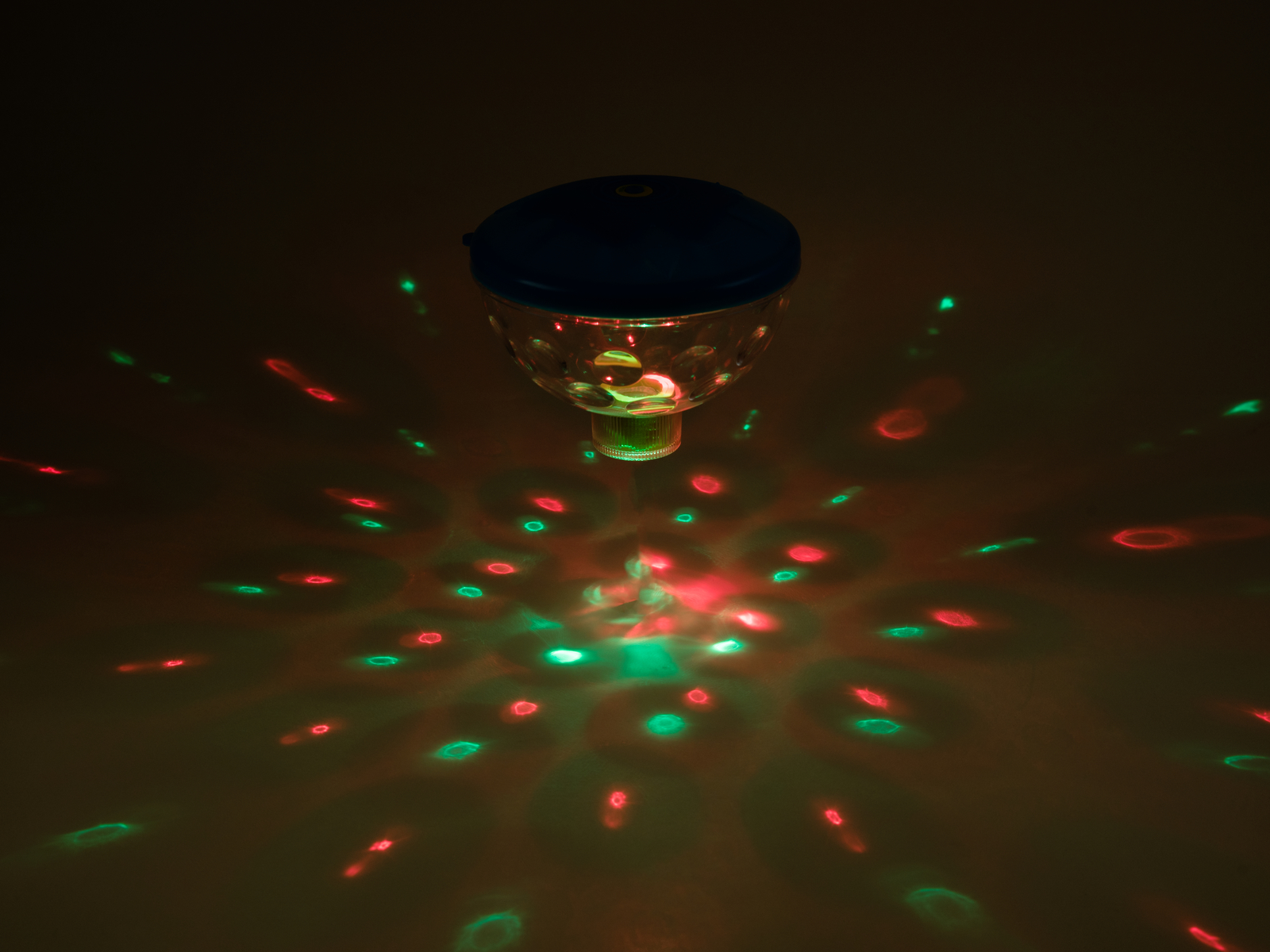 EUROLITE LED IP BC-10 RGB Schwimmbadlampe schwimmend EUROLITE LED IP BC-10 RGB Schwimmbadlampe schwimmend