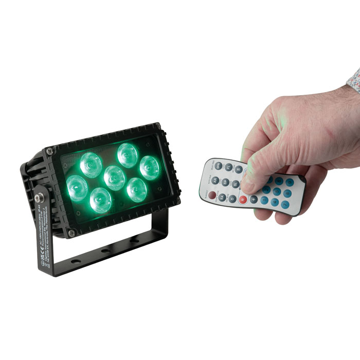 SHOWTEC Cameleon Flood 7/3 RGB 7x 3 W RGB LED Flood SHOWTEC Cameleon Flood 7/3 RGB 7x 3 W RGB LED Flood